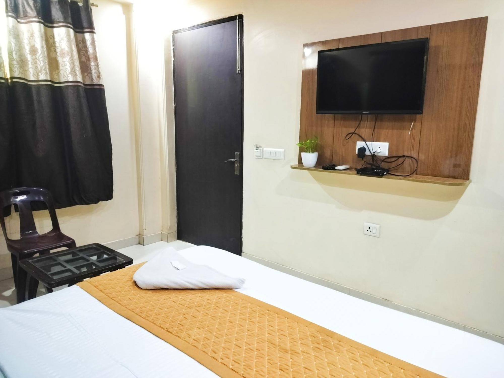 Hotel Ishaan Delhi Airport -unit Of Ishaan Hospitality 3*
