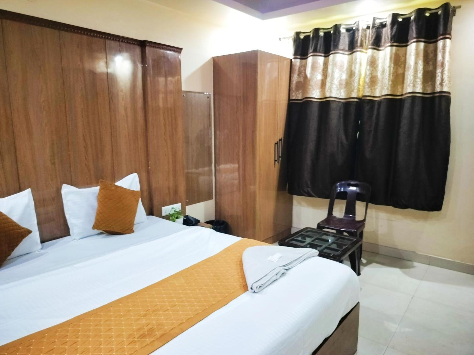 Hotel Ishaan Delhi Airport -unit Of Ishaan Hospitality 3*