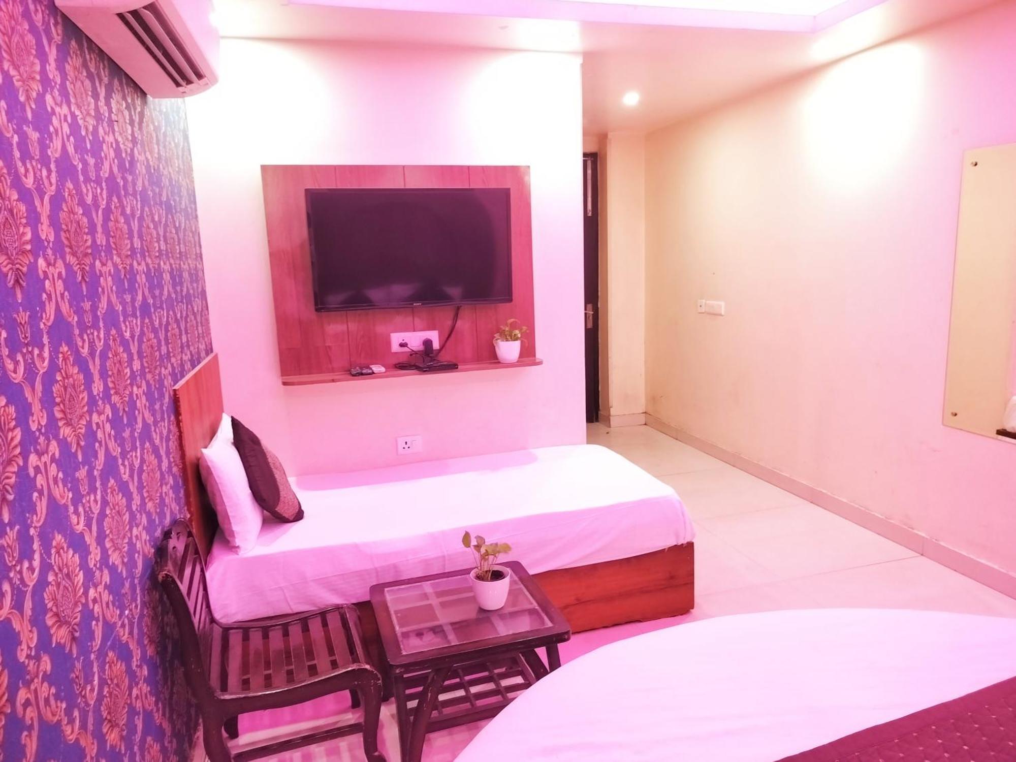 Hotel Ishaan Delhi Airport -unit Of Ishaan Hospitality New Delhi