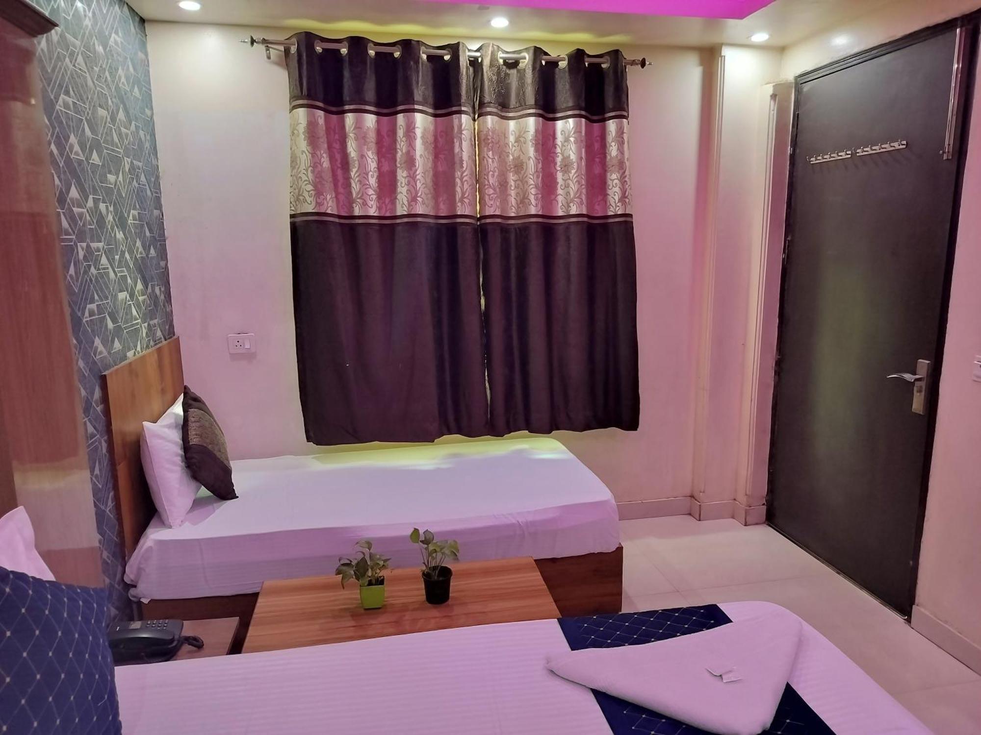 Ishaan Delhi Airport -unit Of Ishaan Hospitality 3* New Delhi