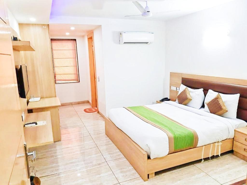 Ishaan Delhi Airport -unit Of Ishaan Hospitality Hotel