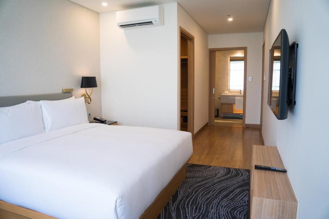Hotel Ishaan Delhi Airport -unit Of Ishaan Hospitality 3*